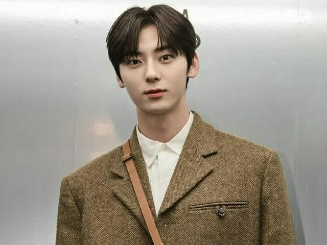 「NU’EST」ミンヒョン、一緒に旅行に行きたくなる素敵な貴公子ビジュアル