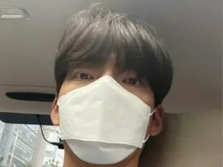 キム・ウビン、広すぎて写真に納まらない肩…シン・ミナも惚れたフィジカル♡