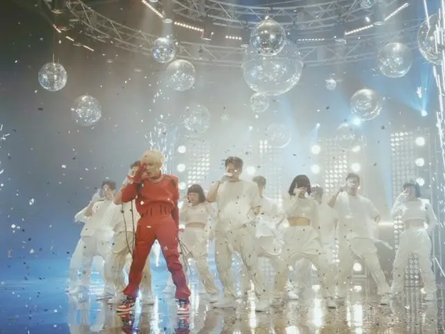 「SHINee」KEY（キー）、「BAD LOVE」MVの撮影ビハインドを公開（動画あり）