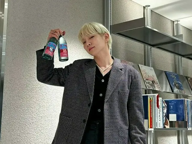 「SHINee」KEY（キー）、JINRO（真露）とのコラボ焼酎公開…“キボム酒を造らなくっちゃ”