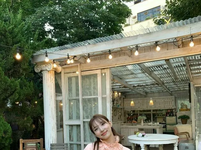 「TWICE」ナヨン、まぶしい笑顔にキュン…“6周年ウィークスタート”
