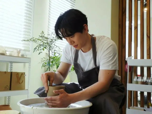 「2PM」ジュノ、愛猫のために陶磁器づくりにチャレンジ（動画あり）