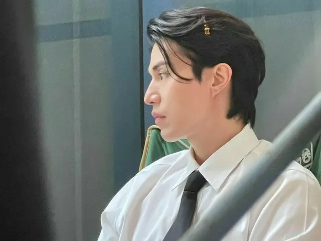 俳優イ・ドンウク、ヘアピンにあくび…それでもイケメン