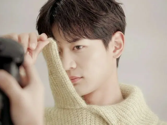 「SHINee」ミンホ、グラビア撮影ビハインド動画公開!!（動画あり）