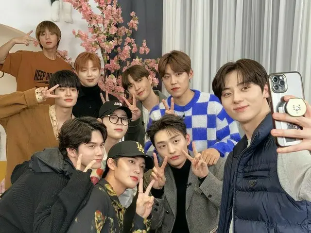 ユン・ジソン、3年ぶりに集まった「Wanna One」完全体ショットを公開