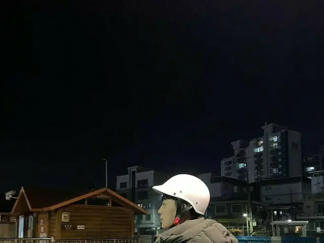 「HIGHLIGHT」ユン・ドゥジュン、ヘルメットかぶってどうしたの？