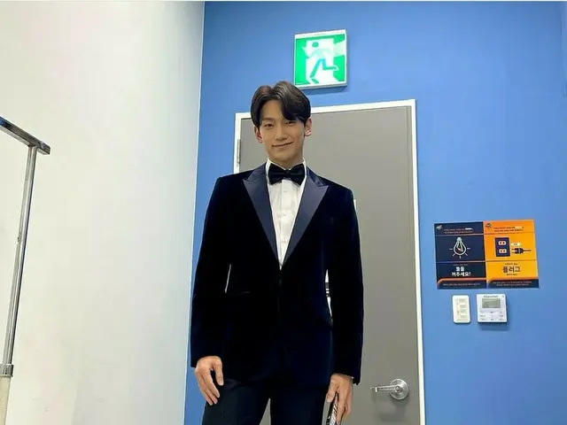 キム・テヒの夫♥RAIN（ピ）、格好いいスーツ姿… すらっとしたスタイルまで完璧