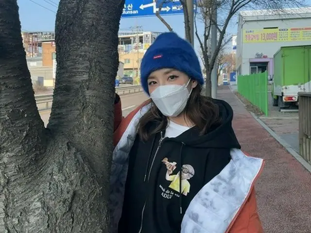 元「2NE1」DARA、ラブリーな人形ビジュアル…マスク美人なんて謙遜