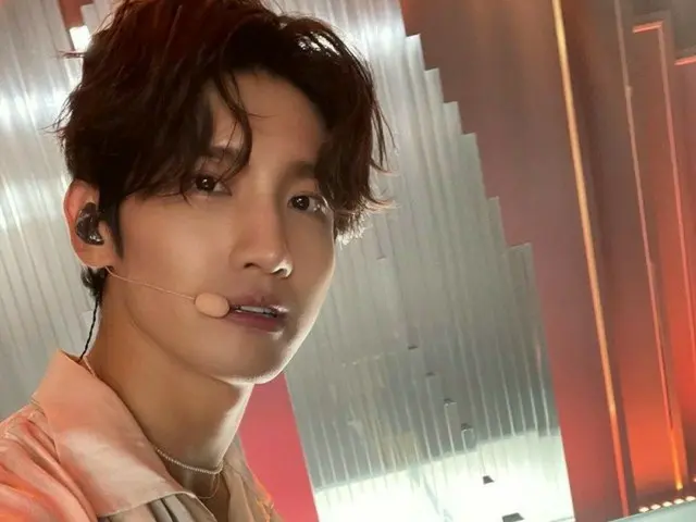 「東方神起」チャンミン、新年からセクシーな眼差しでファン魅了