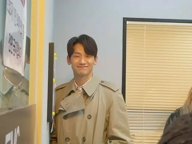 RAIN（ピ）、撮影中にうとうとして照れ笑い…笑顔がかわいい2児のパパ（動画あり）