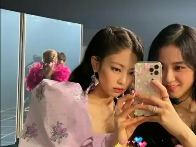 「BLACKPINK」ジス、ジェニーの誕生日を祝う…“私のジェンドゥギ”