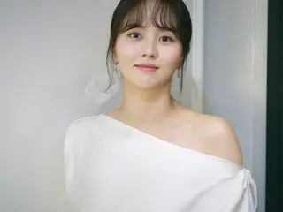 女優キム・ソヒョン、清純なドレス姿で優雅な美貌誇る