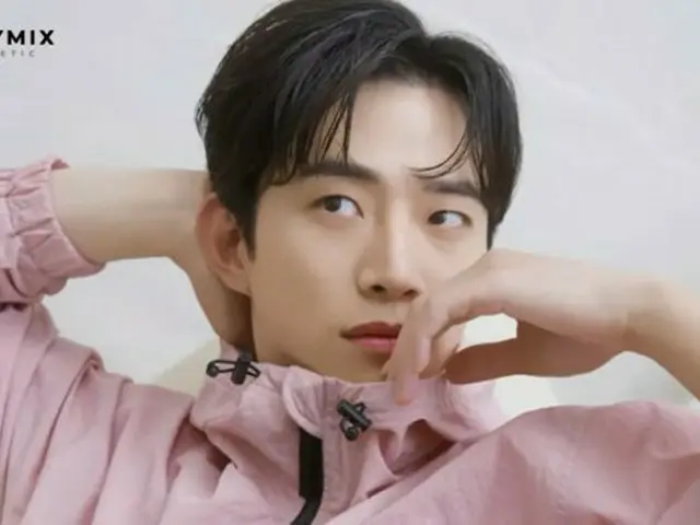 「2PM」イ・ジュノ、セクシー＆キュート多彩な魅力アピール…ピンクも良く似合う（動画あり）
