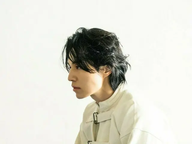 俳優イ・ドンウク、思わず見とれる美しい横顔…致命的なまなざしはおまけ