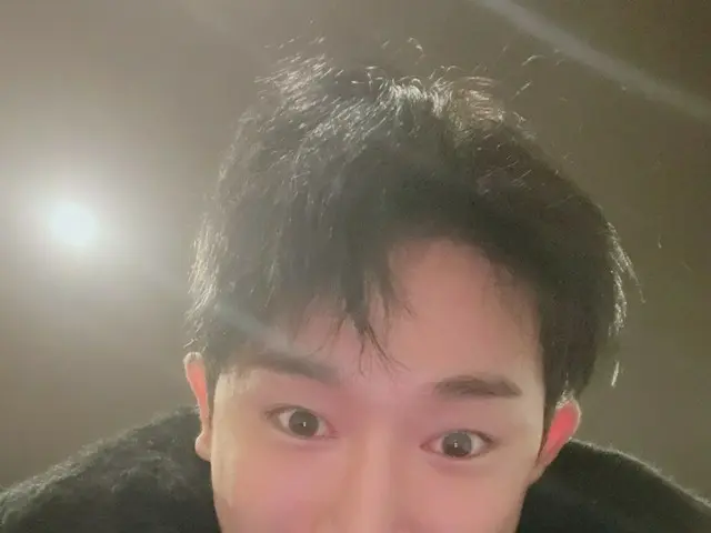 ウォノ（WONHO）、かわいいセルフィーであいさつ…“旧正月（連休）が始まった!!”