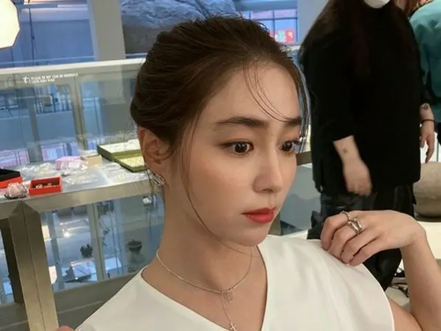 女優イ・ミンジョン、ビジュアルが芸術級…綺麗じゃないところがないね