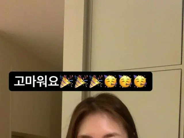 女優イ・ヨニ、誕生日は家でお祝い？！…笑顔から幸せが溢れてる