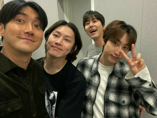 「SUPER JUNIOR」シウォン-ヒチョル-ウニョク-キュヒョン、相変わらずなユーモラスな魅力