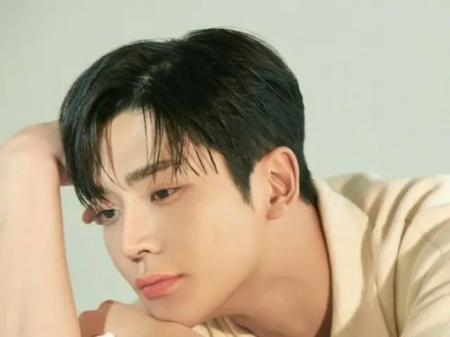 ロウン（SF9）、さわやかな春のような明るいビジュアル