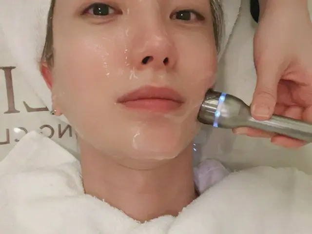 「SUPER JUNIOR」イトゥク、カムバック控えて肌の管理に夢中…毛穴が見えない