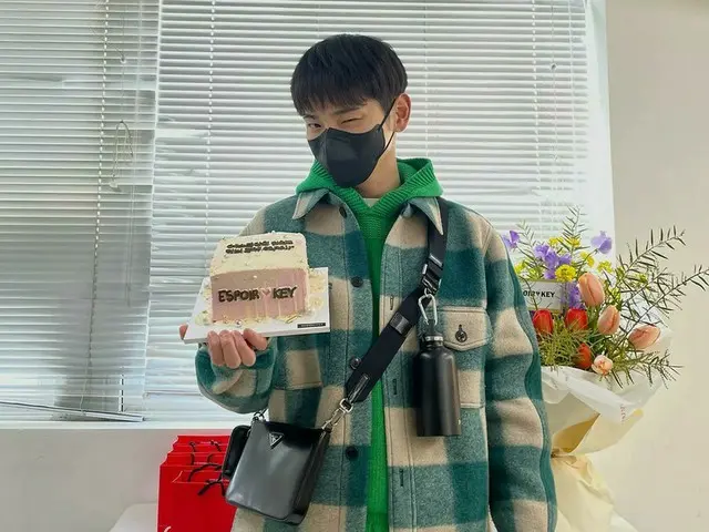 「SHINee」KEY（キー）、アンバサダー務める“espoir”からのプレゼント誇る