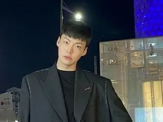 俳優アン・ジェヒョン、やはりモデル出身の脅威… 186cmの優越なスタイル