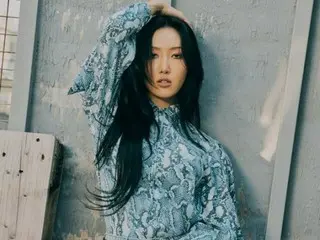 「MAMAMOO」ファサ、“LOVE YOURSELF”グラビア公開…シックなまなざし