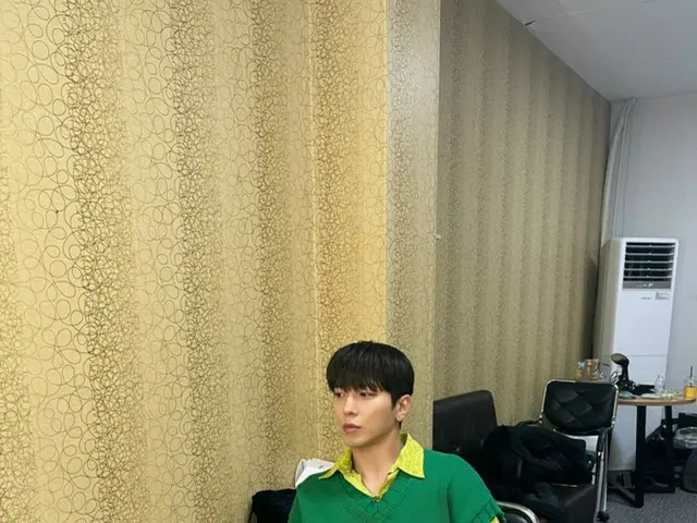 「CNBLUE」ジョン・ヨンファ、グリーンもよく似合うさわやかビジュアル