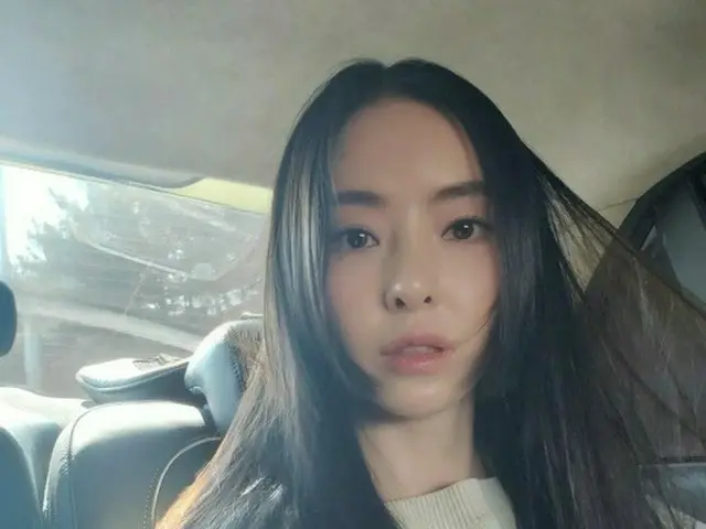 イ・ダヒ、黒髪ロングヘアに清純美あふれるビジュアル…いつ見ても綺麗♡