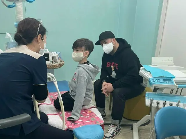 ウィリアムくん、過剰歯の手術を受ける…“祈りながら待ってるところ”