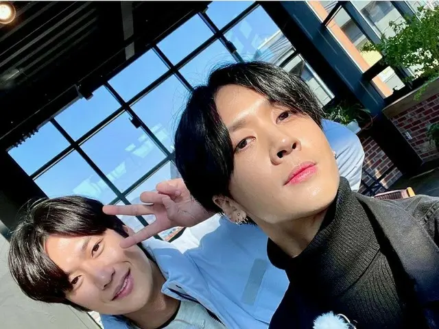 「VIXX」RAVI、『1泊2日』末っ子ナ・イヌとイケメン達のツーショット