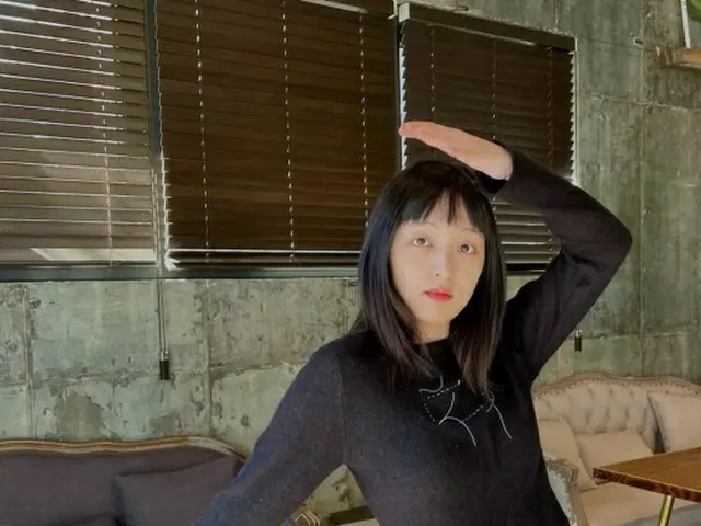 女優キム・ボラ、足の痛みも消えて腹筋作りに成功…「こんな服も着れるね」