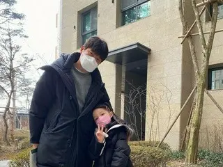 パク・ジュホ選手の娘ナウンちゃん、新しいバッグを持って小学校初登校..「とてもよかった！」