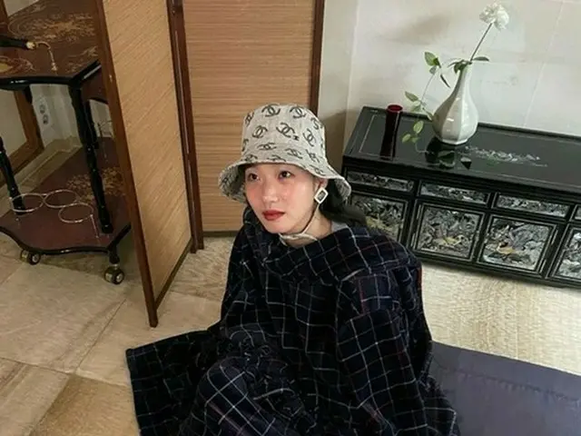 女優キム・ゴウン、バケットハットもブランド品…久しぶりの近況ショットも可愛い