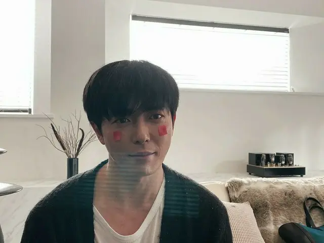 俳優キム・ジェウク、赤頬なかわいいカリスマ講師…“純ゴジン”