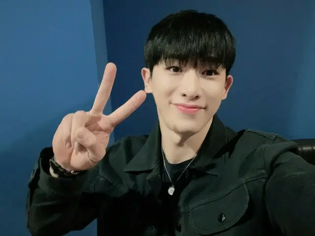 ウォノ（WONHO）、前髪おろしてかわいいバージョン…“WENEEと会うこと完了”