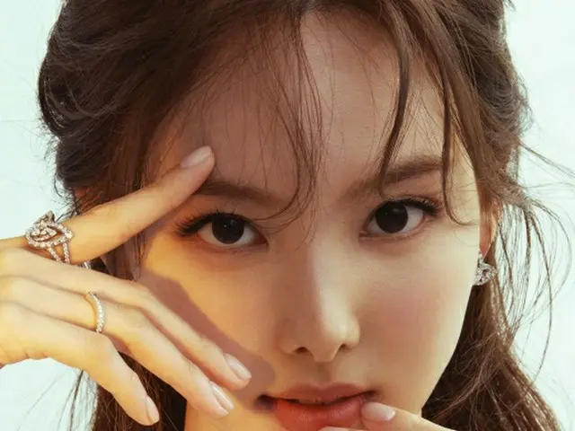「TWICE」ナヨン、ラブリーな表情で視線を魅了