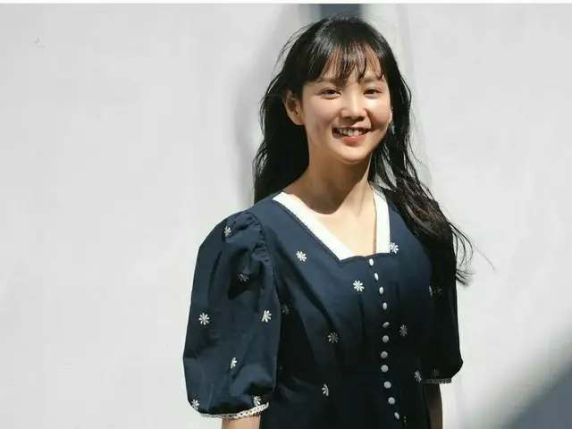 女優ユン・スンア、春を知らせるラブリーな笑顔