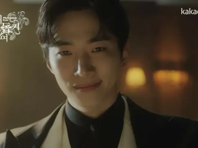 「2PM」イ・ジュノ、手の先まで完ぺきな演技の天才…ポーズひとつにも細かな心遣い（動画あり）