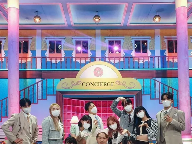 「SHINee」オンユ、ダンサーたちとの認証ショットで「DICE」の活動を振り返る…「SBS人気歌謡」＆「ショー! K-POPの中心」