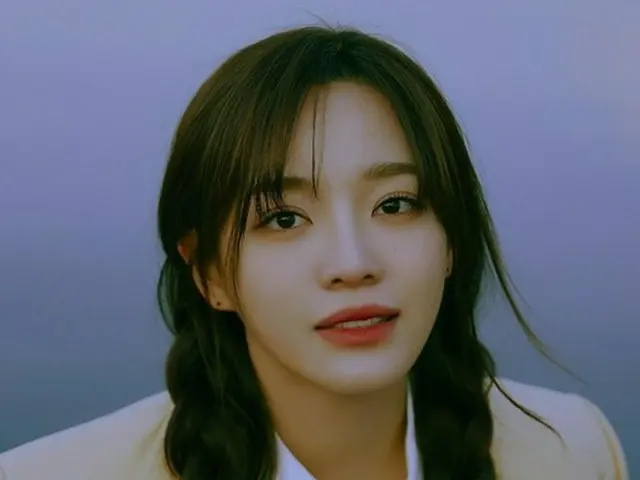 「gugudan」キム・セジョン、透明感あふれる美貌…色っぽい表情にドキッ