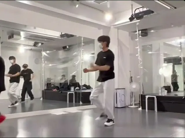 「SHINee」ミンホ、日本ソロ曲「Falling Free」の振りつけ練習動画公開（動画あり）