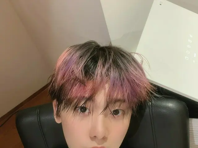 「ASTRO」ユン・サナ、練習中ちょっと濡れた髪にドキッ…かわいくてセクシーな魅力
