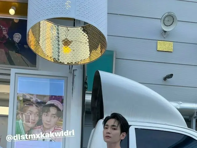 「SHINee」KEY（キー）、ファン＆オンユからのカフェカー認証ショット公開!!