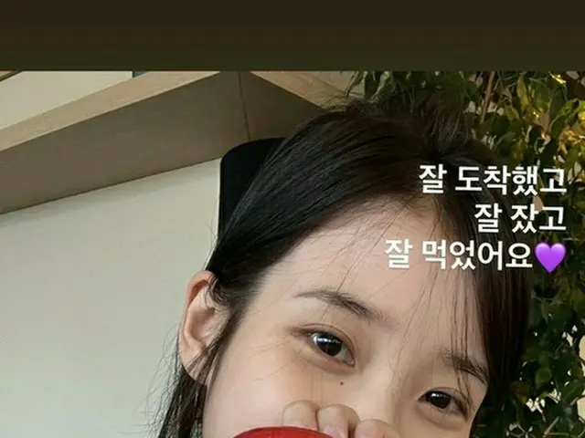 歌手IU、カンヌ到着後の近況…愛情満点の「りんごハート」でファンサービス♡