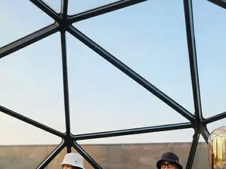 歌手オム・ジョンファ、親友チョン・ジェヒョンと大人の余裕漂う休日