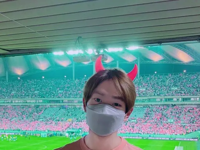 「SHINee」オンユ、“プルグンアンマ（赤い悪魔）”に!!…ミンホも“うらやましすぎる”