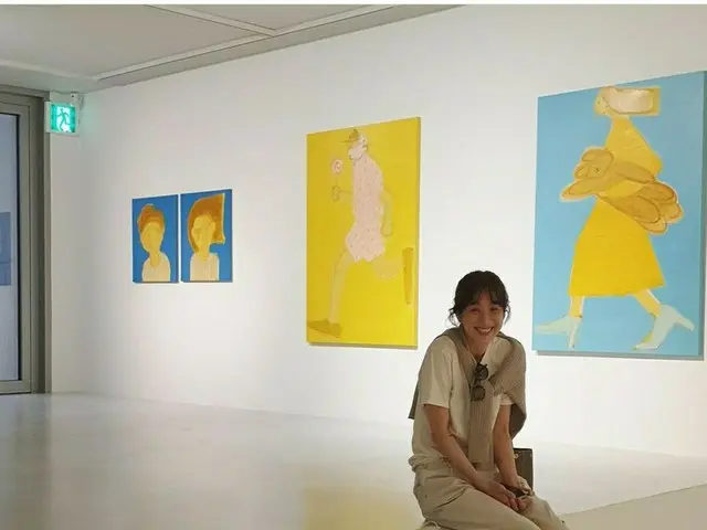 女優チョン・リョウォン、42歳の童顔美の初恋ビジュアル…か細い足首も注目