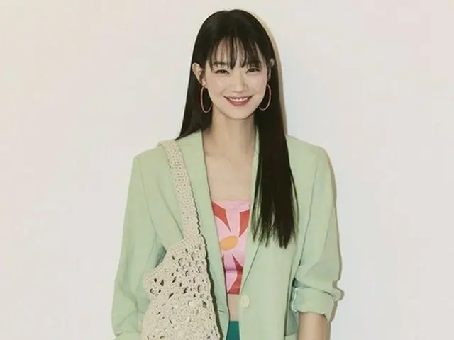 女優シン・ミナ、ラブリーな夏の女神…吸い込まれそうなキュートな笑顔