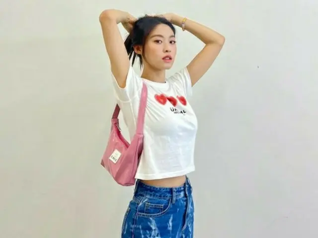 「AOA」ソリョン、日常コーデでも光る抜群のスタイル…立体看板の女神